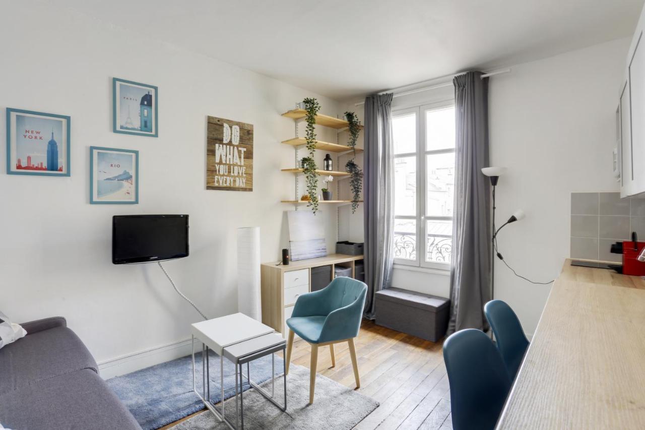 Le Mousquetaire Apartment Версал Екстериор снимка
