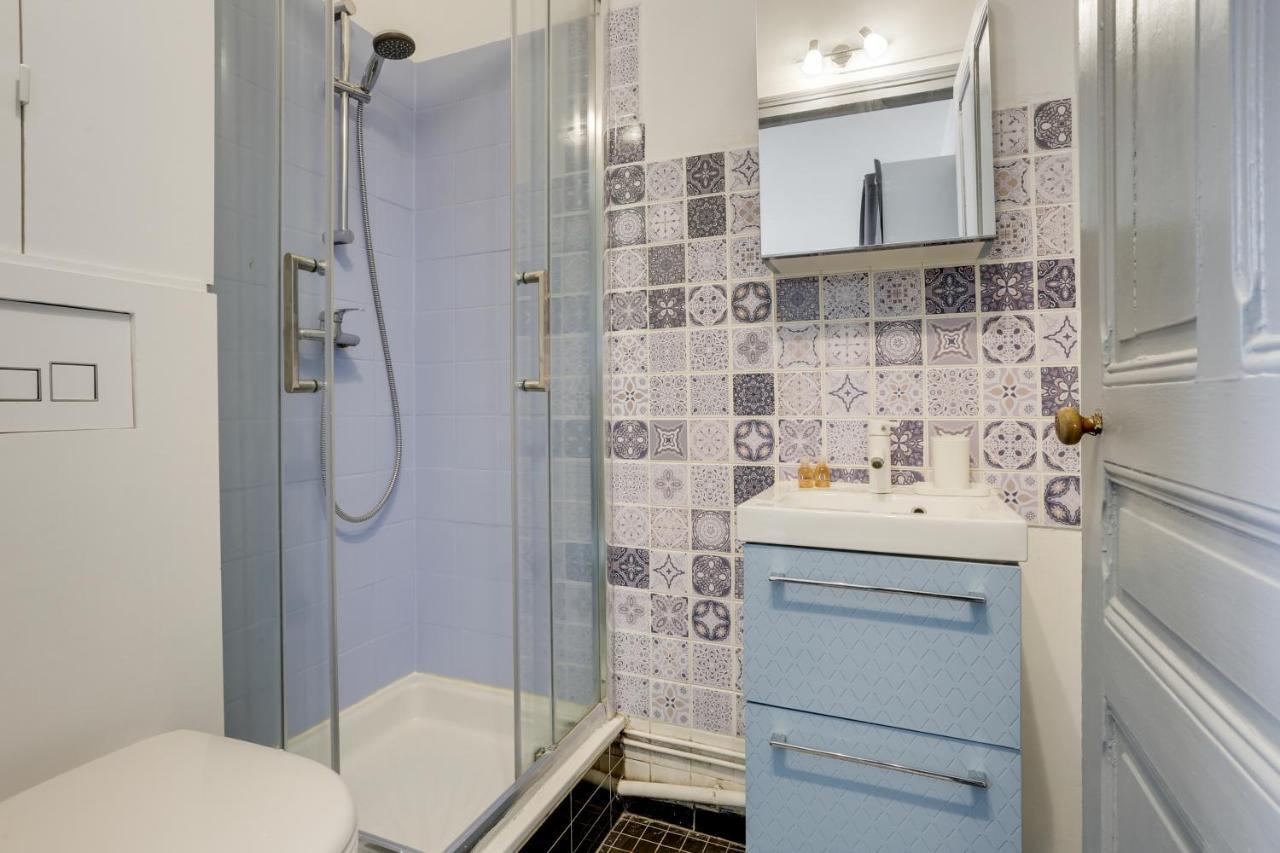 Le Mousquetaire Apartment Версал Екстериор снимка