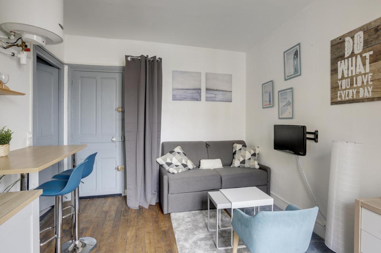 Le Mousquetaire Apartment Версал Екстериор снимка