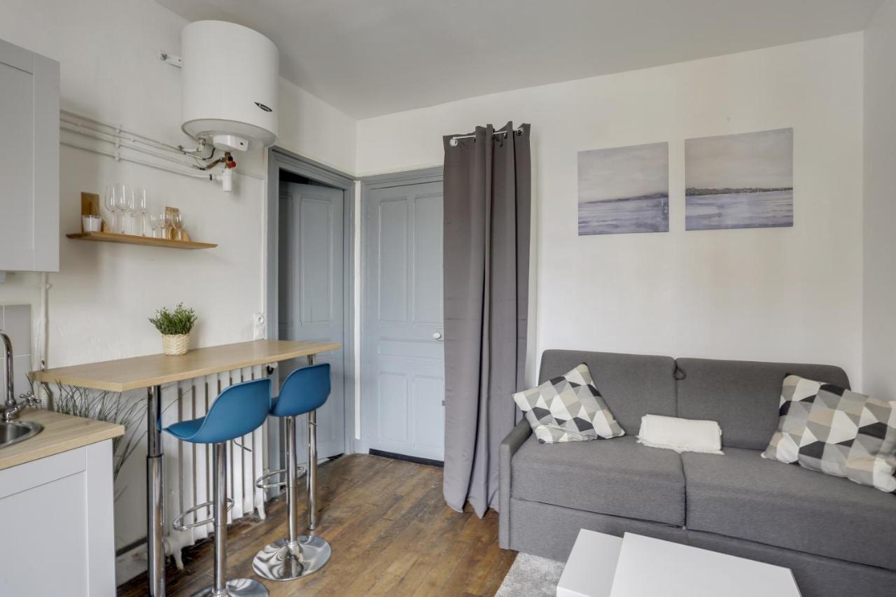 Le Mousquetaire Apartment Версал Екстериор снимка